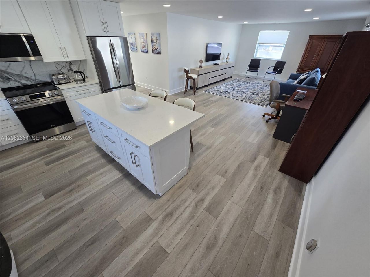 1583 E Oakland Park Blvd , Oakland Park, FL 33334 Photo