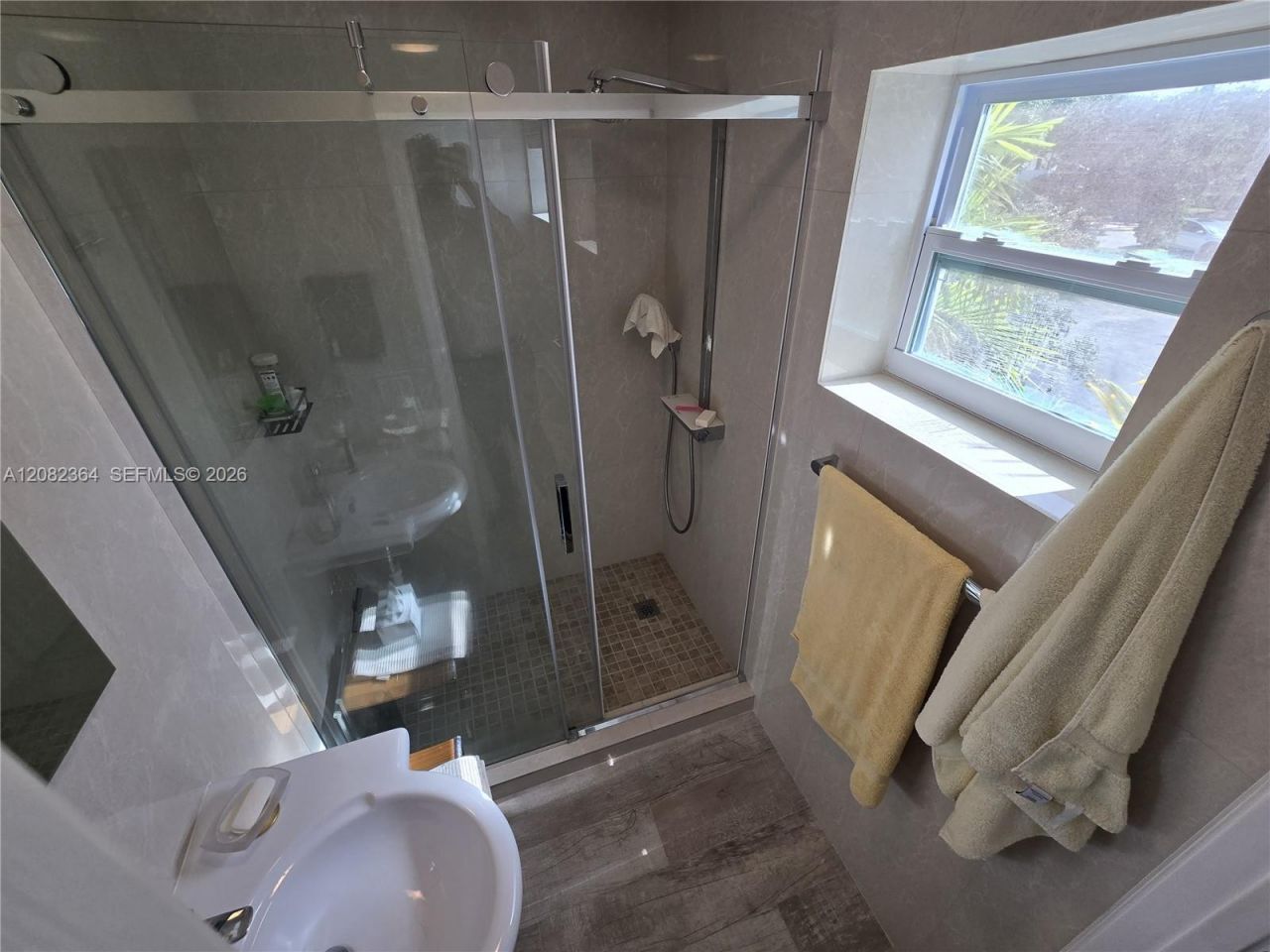 1583 E Oakland Park Blvd , Oakland Park, FL 33334 Photo