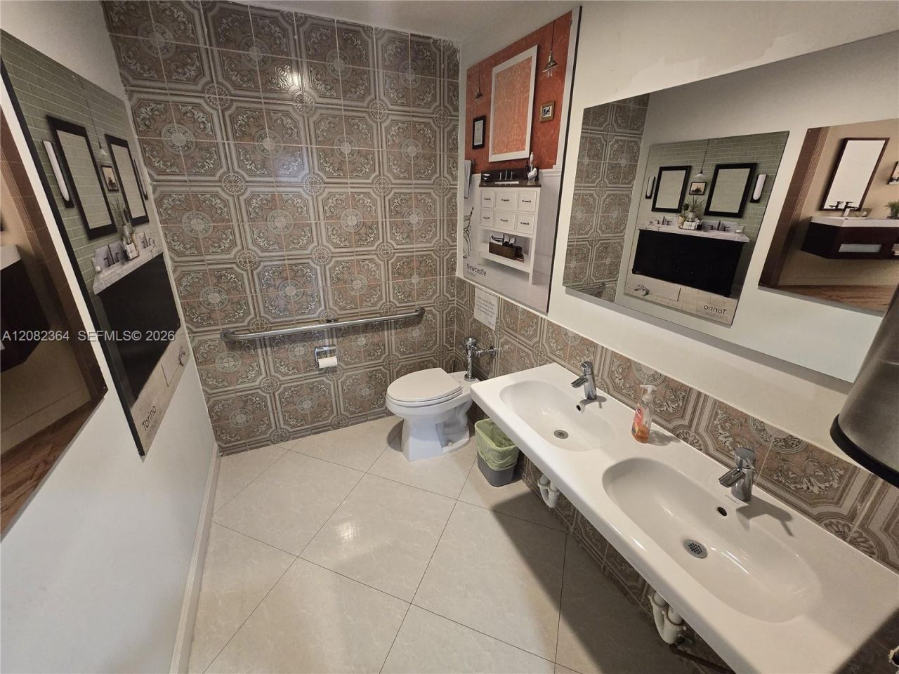 1583 E Oakland Park Blvd , Oakland Park, FL 33334 Photo