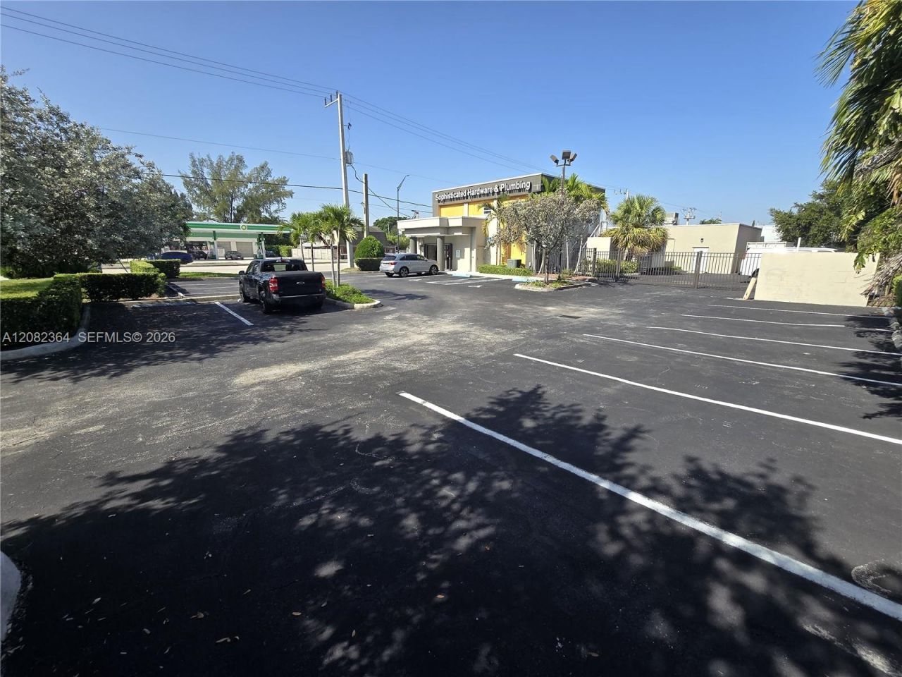 1583 E Oakland Park Blvd , Oakland Park, FL 33334 Photo