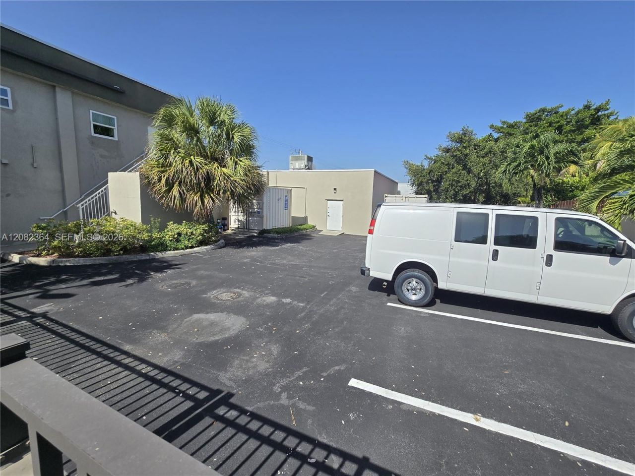 1583 E Oakland Park Blvd , Oakland Park, FL 33334 Photo