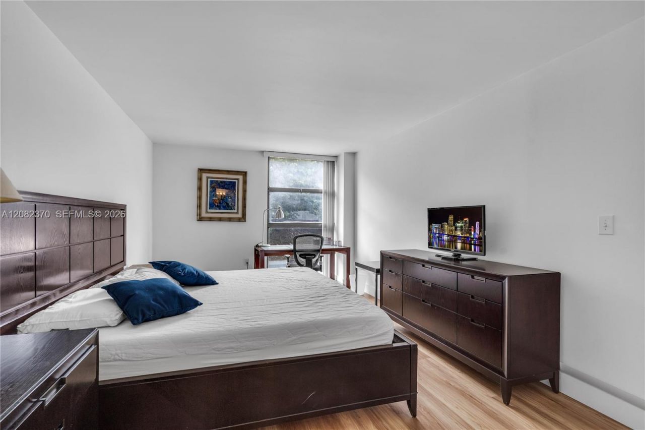 2501 Brickell Av, Unit 201, Miami, FL 33129 Photo