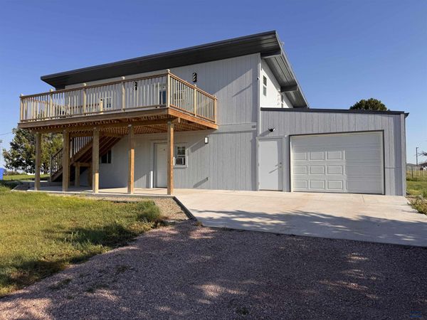 101 E STATE ST, Martin, SD 57551