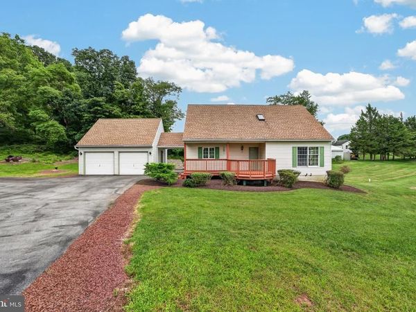 5039 VALLEY VIEW ROAD, MOHNTON, PA 19540