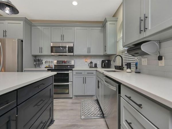 102 Lakeway Lane , Justin, TX 76247