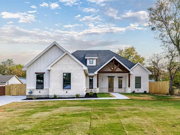 5805 Graham Street, Sansom Park, TX 76114
