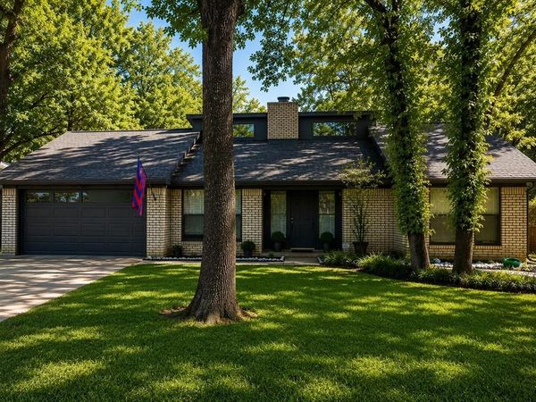 2858 Cresthaven Drive , Grapevine, TX 76051
