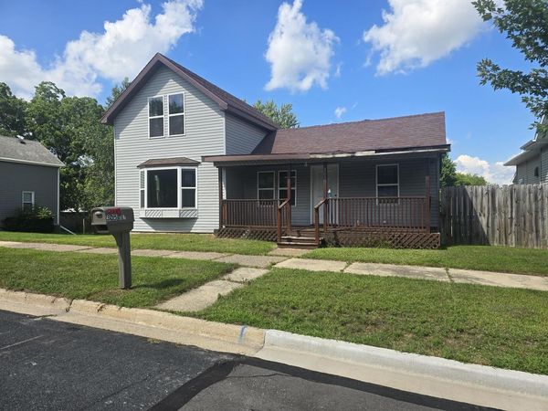 305 W Nott STREET, Tomah, WI 54660