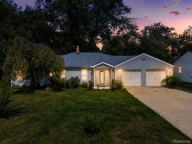 1832 Tamm Avenue , Rochester Hills, Mi 48309