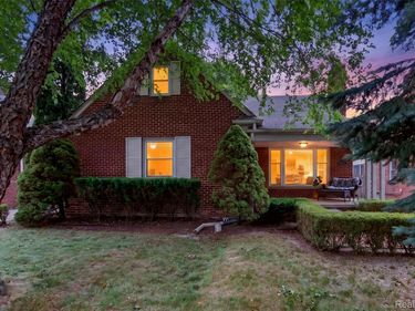 2925 Bembridge Road , Royal Oak, Mi 48073