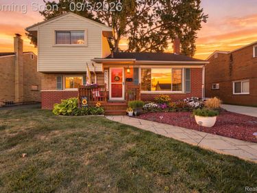 31261 Mackenzie Drive, Westland, Mi 48185