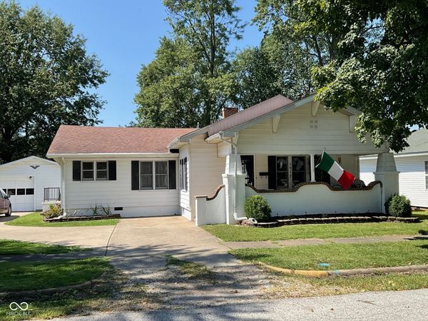 1517 S 3rd Street, Clinton, IN 47842