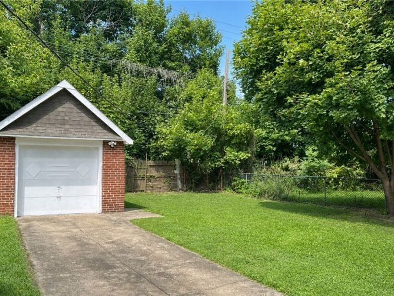1268 E 169th Street, Cleveland, OH 44110 Photo 3