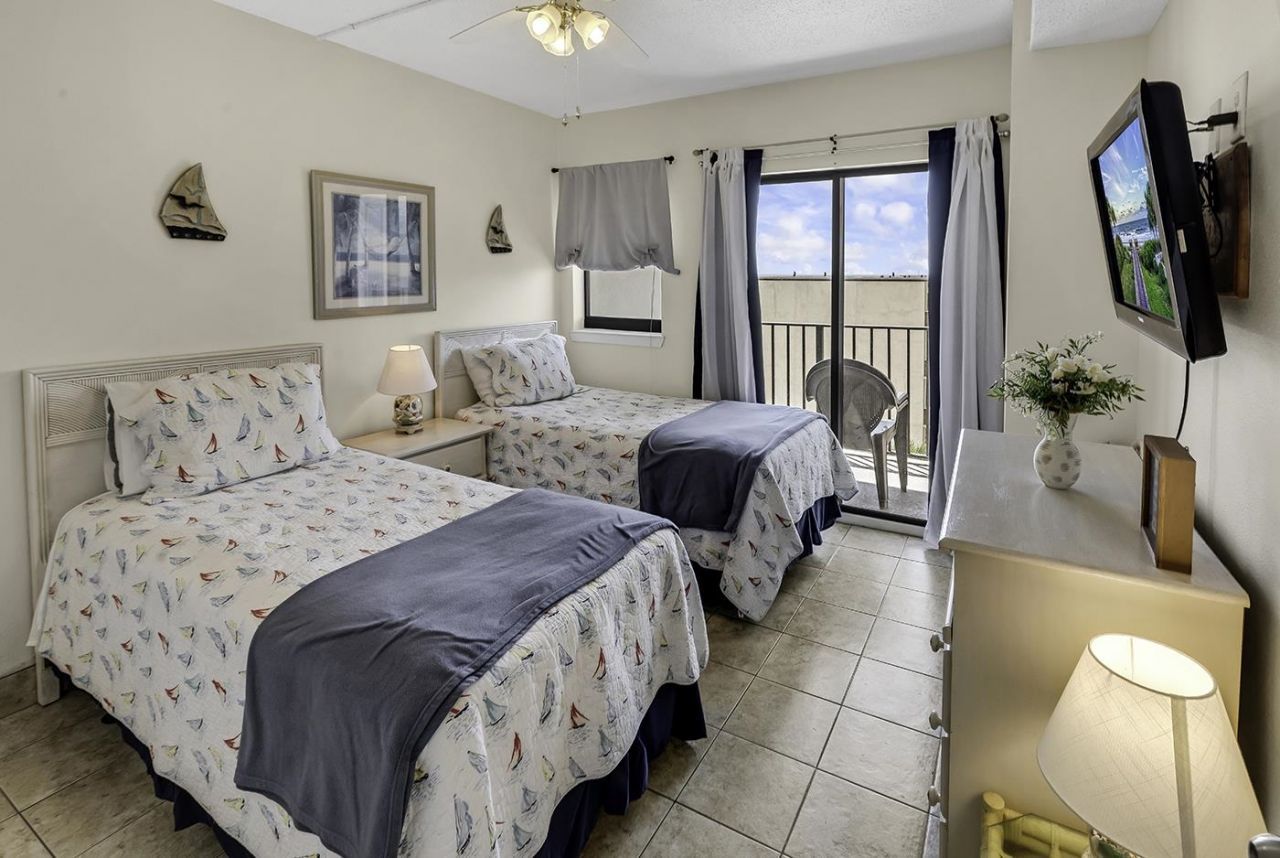 1605 S Ocean Blvd.  Photo 12