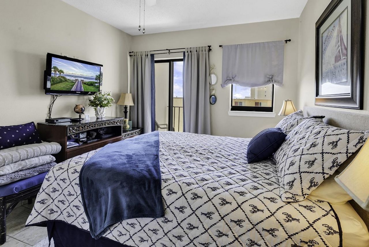 1605 S Ocean Blvd.  Photo 8