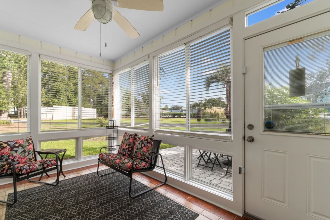 901 Villa Dr. Photo 25