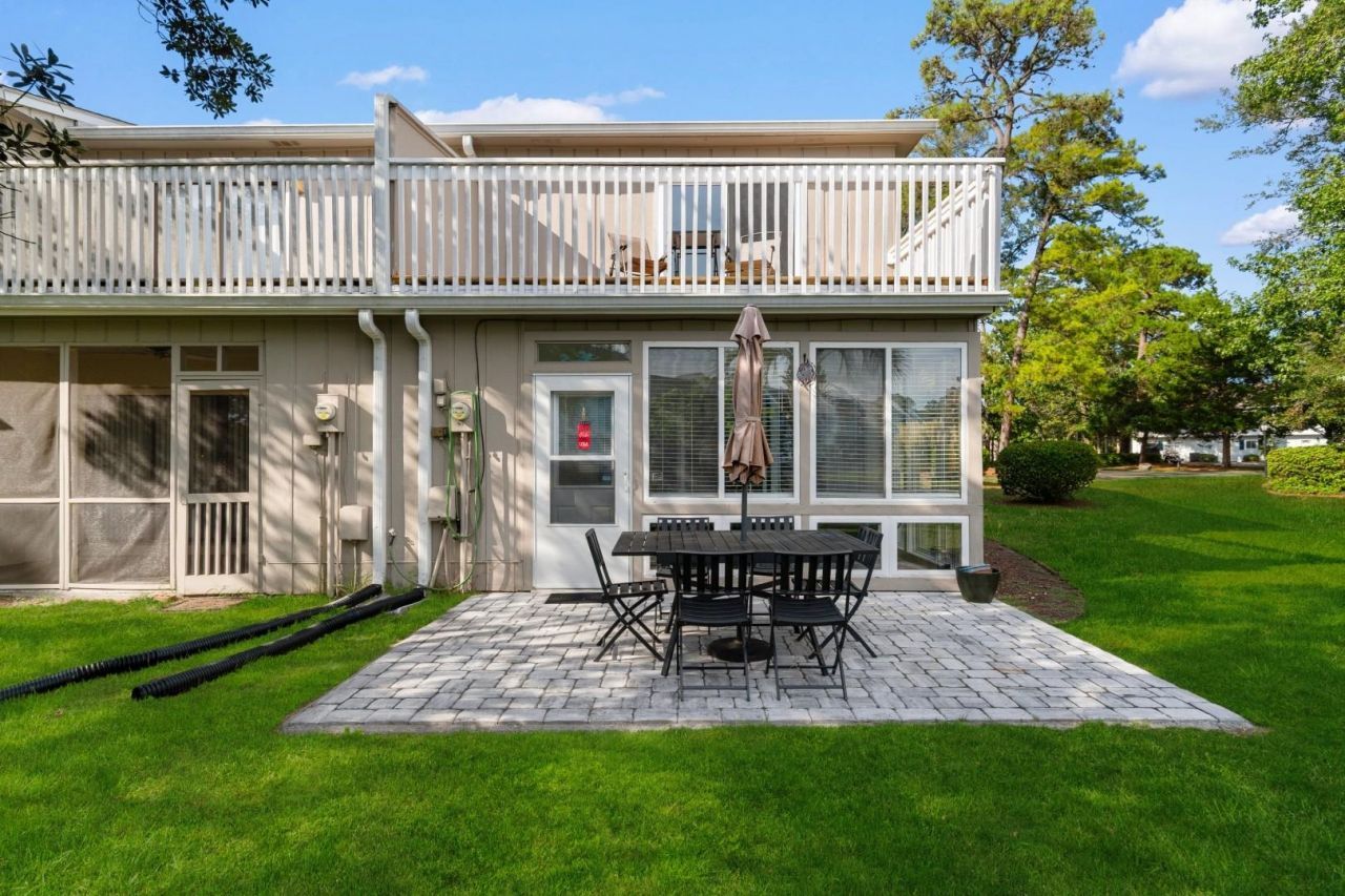 901 Villa Dr. Photo 28