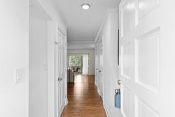 901 Villa Dr. photo 4