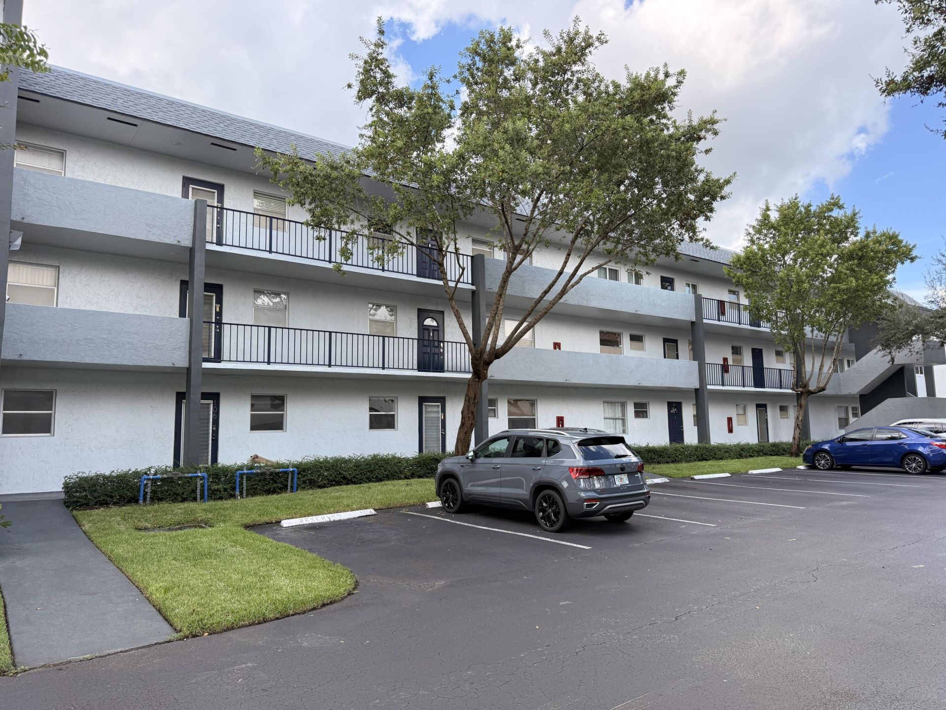 8310 Sands Point Boulevard, Unit L306, Tamarac, FL 33321 Photo