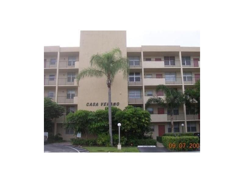 2400 NE 10th Street Ne, Unit 305, Pompano Beach, FL 33062 Photo