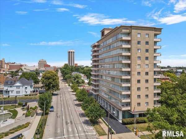 718 S 7TH Street, Unit 302, Springfield, IL 62703