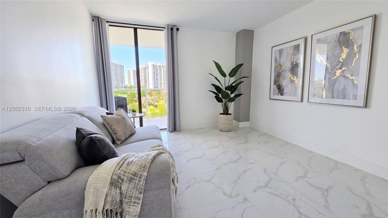 3701 N Country Club Dr, Unit 701, Aventura, FL 33180 Photo
