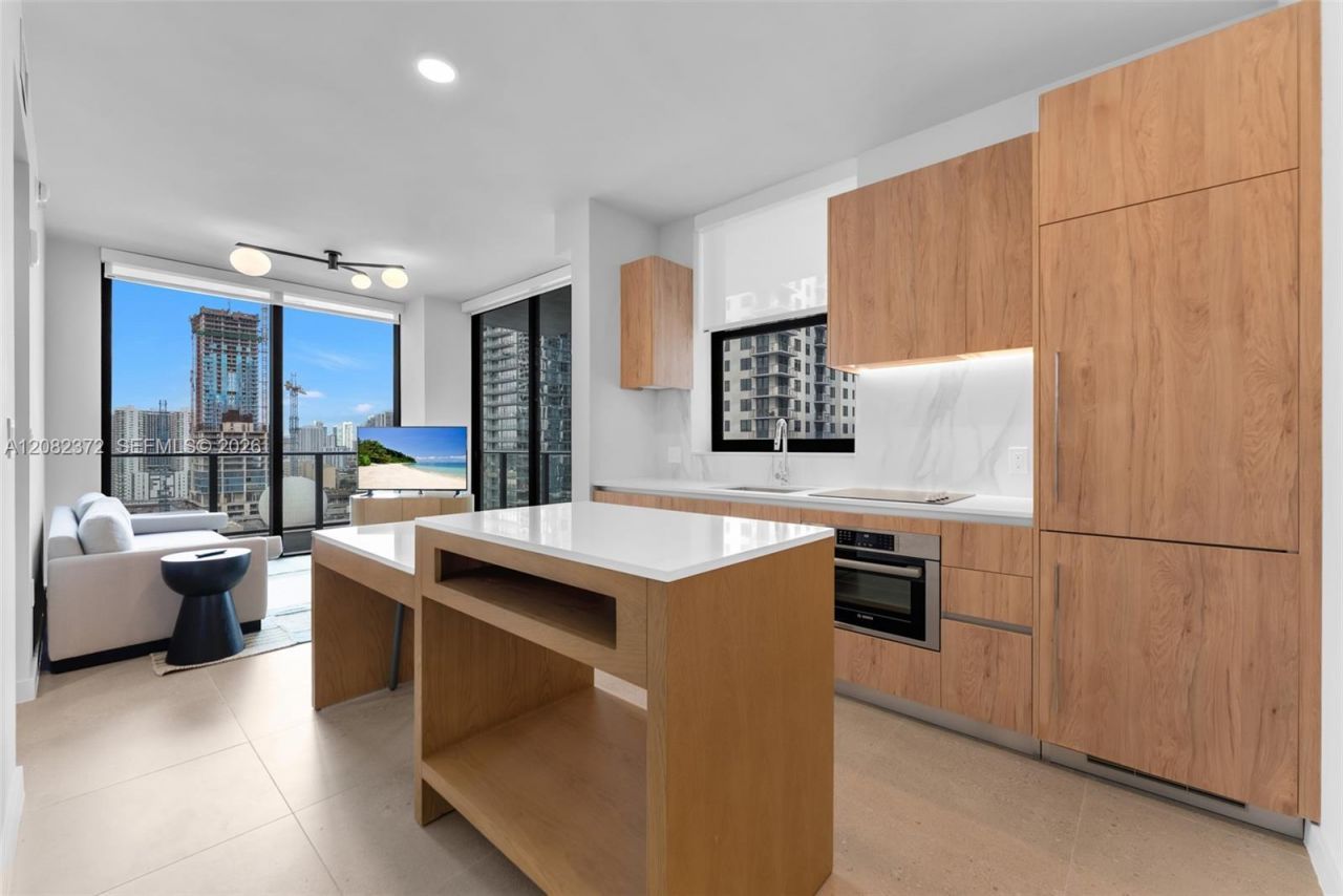 11 NE 6th St, Unit 2209, Miami, FL 33132 Photo