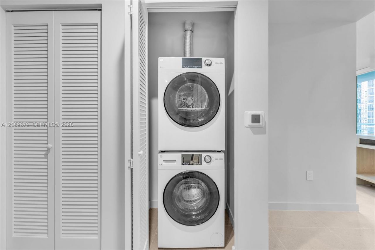 11 NE 6th St, Unit 2209, Miami, FL 33132 Photo