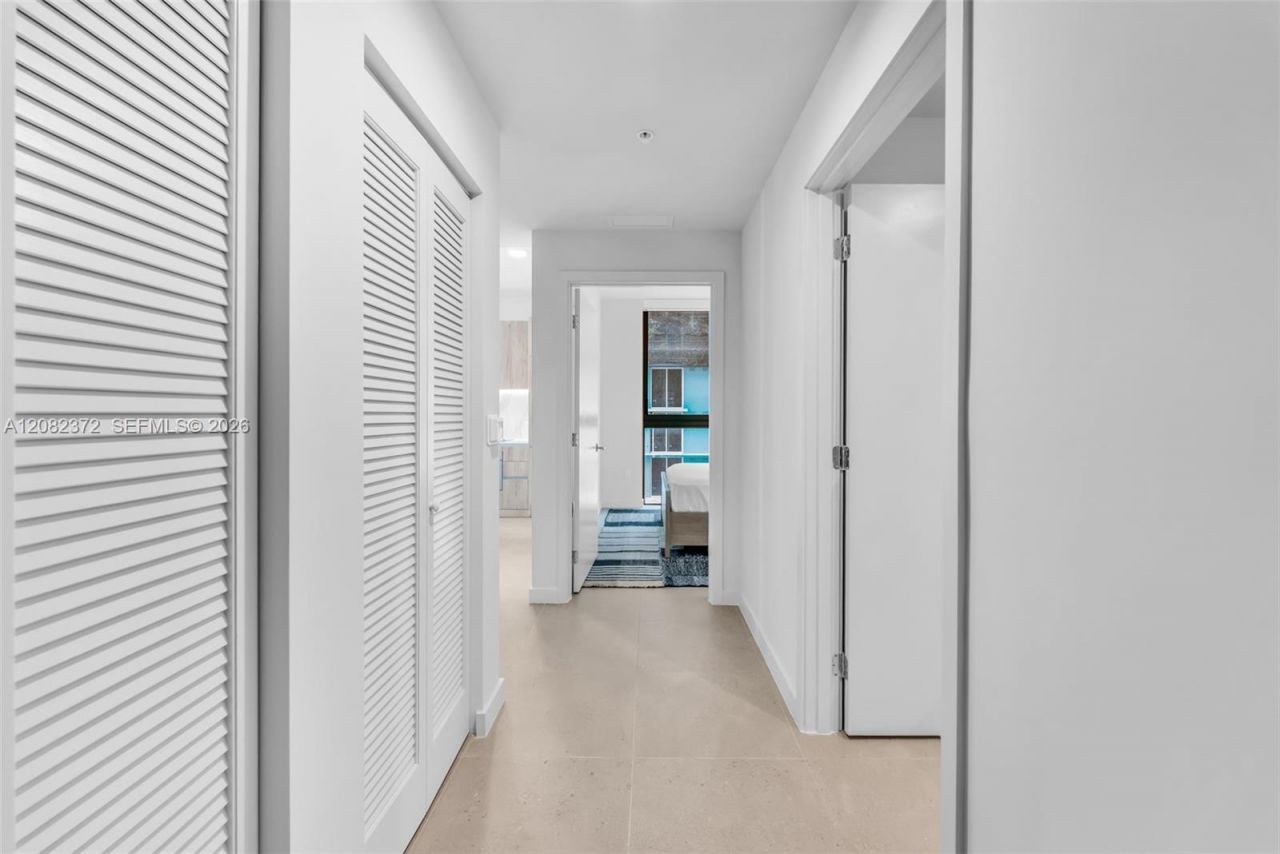 11 NE 6th St, Unit 2209, Miami, FL 33132 Photo