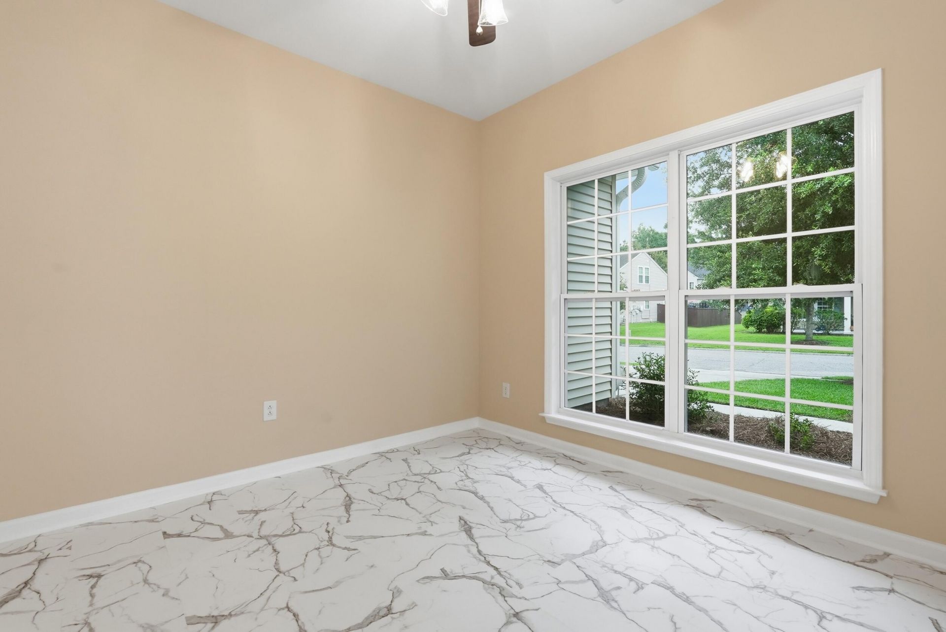 8446 Middle River Way Photo 17