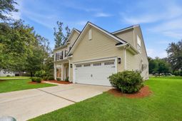 8446 Middle River Way photo 4