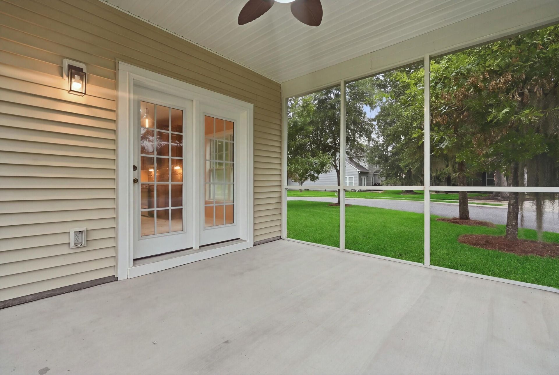 8446 Middle River Way Photo 39