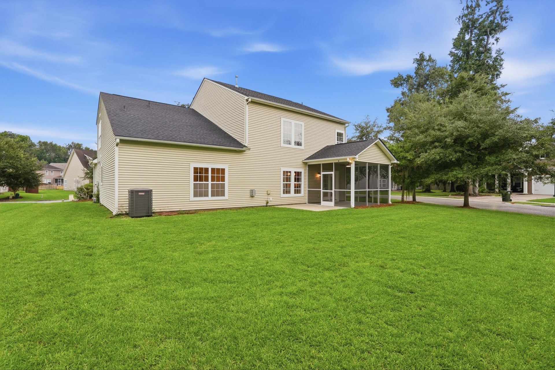 8446 Middle River Way Photo 40