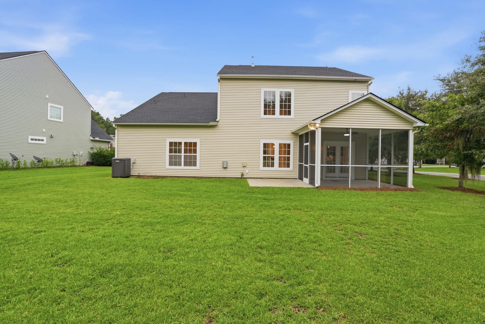8446 Middle River Way Photo 41
