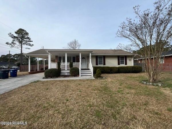 306 Cole Drive , Jacksonville, NC 28540