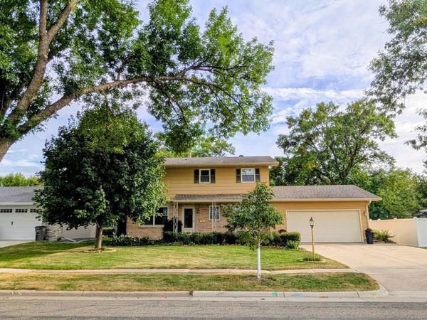 1207 22nd Avenue S, Moorhead, MN 56560