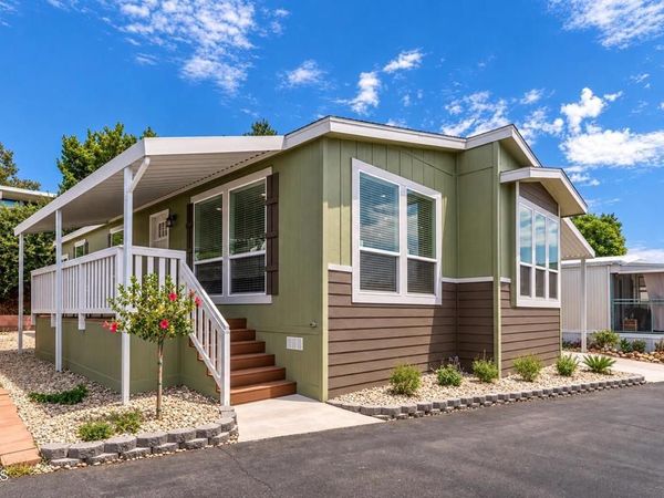 1202 Loma Drive, Unit 120, Ojai, CA 93023
