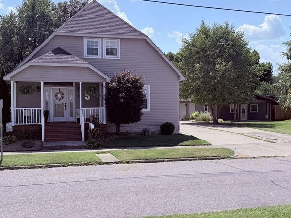 711 W Second Street, Bicknell, IN 47512