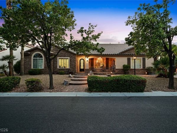 7651 Man O War Street , Las Vegas, NV 89131