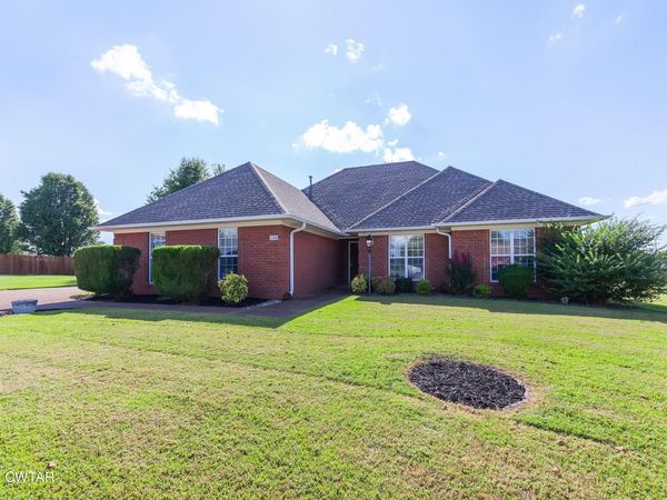 134 Chestnut Cove , Medina, TN 38355