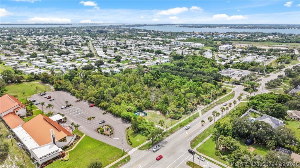2201 NE Savannah Road, Jensen Beach, FL 34957 Photo