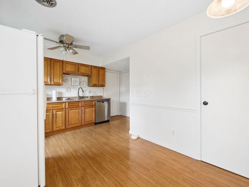 626 Alta View Court, Unit 55, Worthington, OH 43085 Photo 9