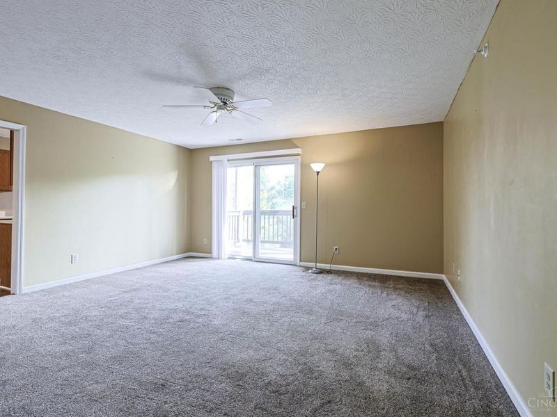 4300 Regency Ridge Court, Unit 208, Green Township, OH 45248 Photo 7
