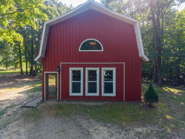 6600 Marshall Creek Road , Patoka, IL 62875