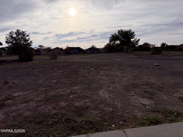 408 Dog Leg Drive, Fernley, NV 89408