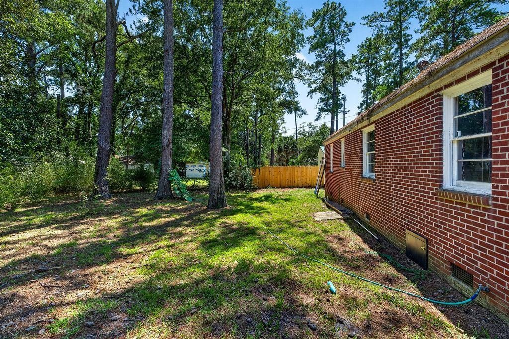 2501 Redwood St.  Photo 14