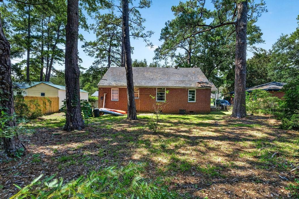 2501 Redwood St.  Photo 15