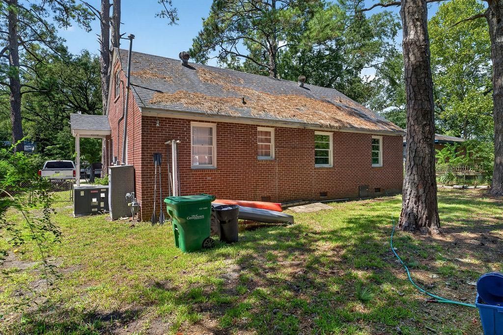 2501 Redwood St. Photo 15