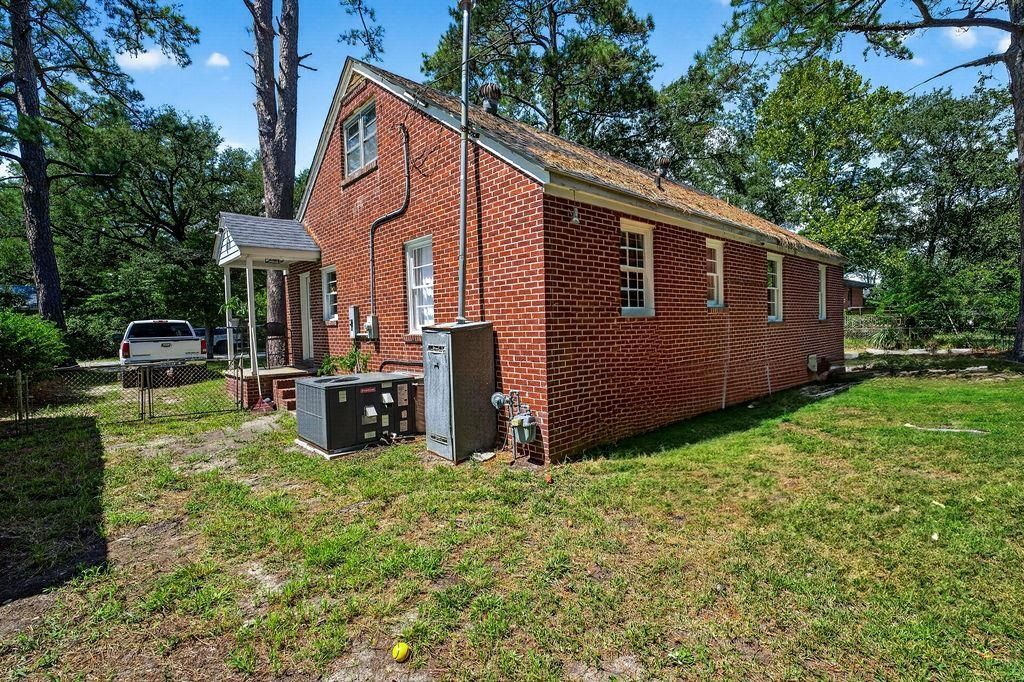 2501 Redwood St.  Photo 18