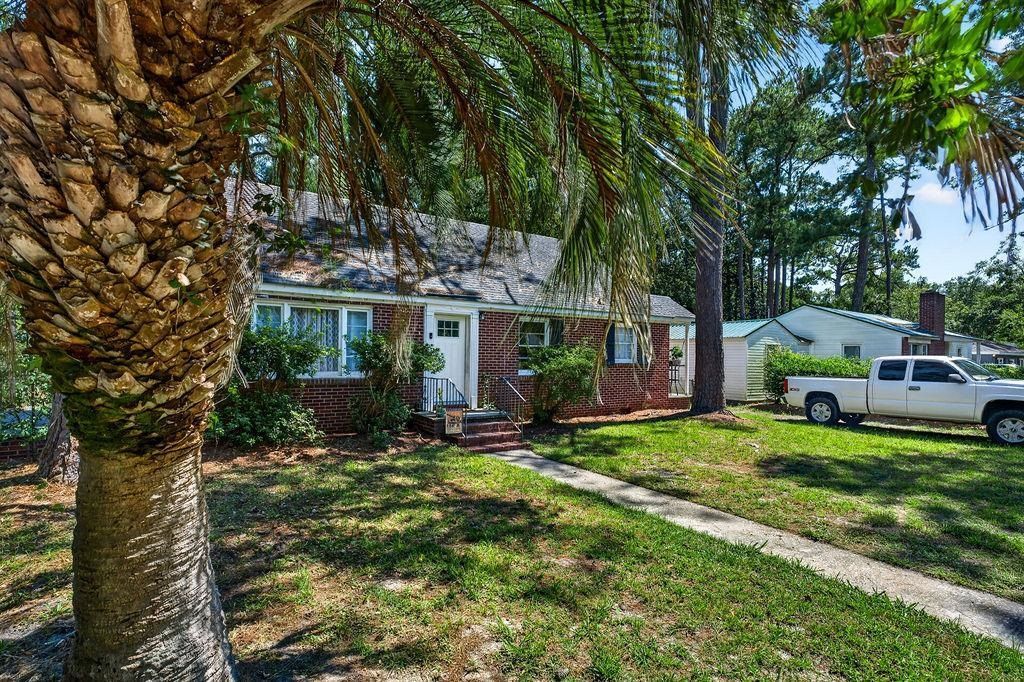 2501 Redwood St.  Photo 9